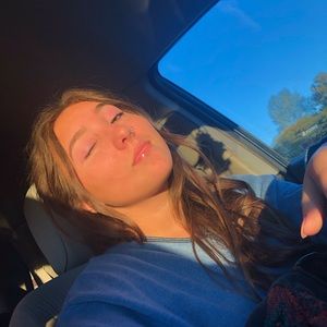 Meet your Posher, Gabrielle